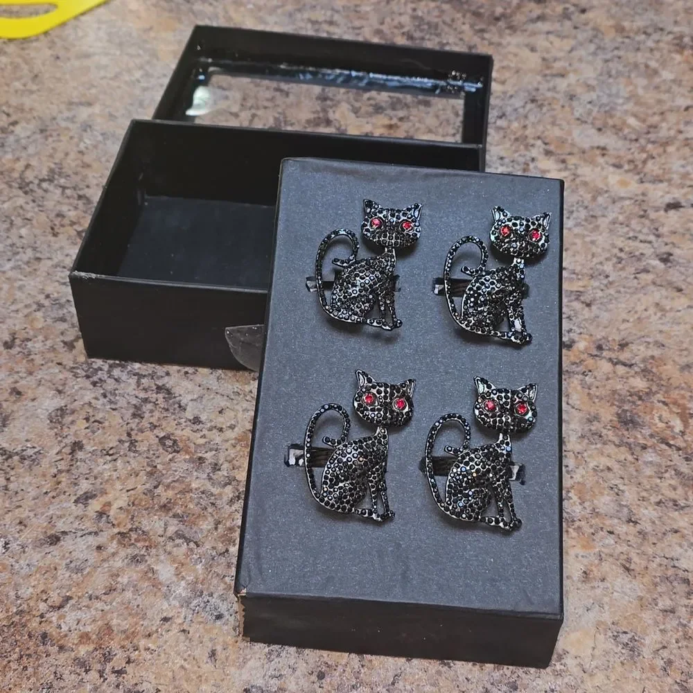 Tahari Black Cat Rhinestone Napkin Rings Set of 4 Red Eyes Halloween
